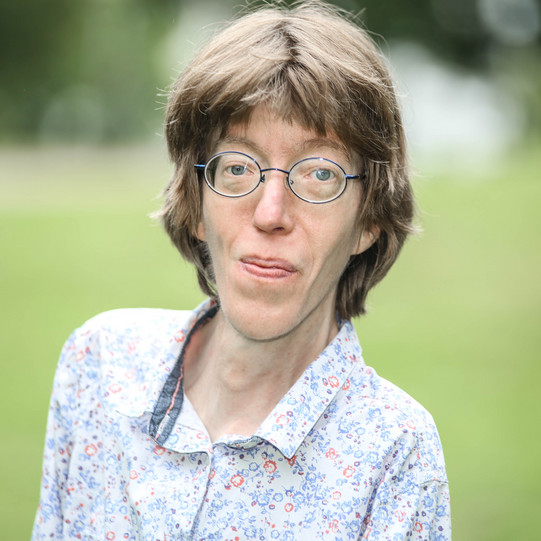 Portraitfoto von Dr. Claudia Schmidt