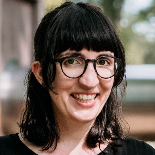 Portraitfoto von Laura Bühner