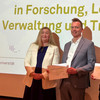 Foto von Prof. Liudvika Leišytė und Prof. Uwe Wilkesmann auf der Verleihung des Internationalisierungspreises im Bereich Forschung der TU Dortmund