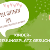 Ein Teddybär steht rechts am Bildrand und winkt. In einer Sprechblase steht, dass der Tag der offenen Tür für die Kinderbetreuungseinrichtungen am Campus stattfinden wird.